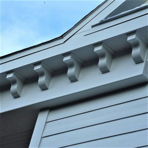 Brackets corbels made of cellular PVC by Finyl Sales Inc.